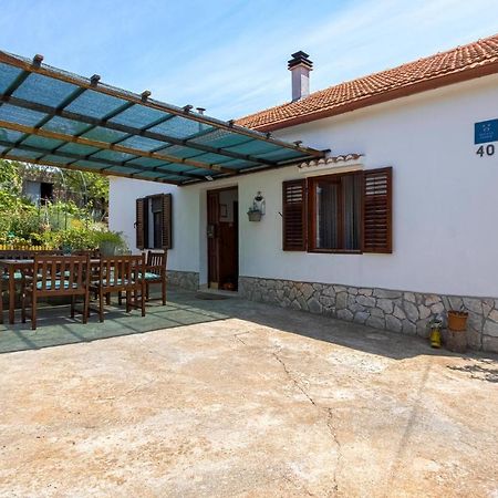 Awesome Home In Zaglav With Wifi Ngoại thất bức ảnh